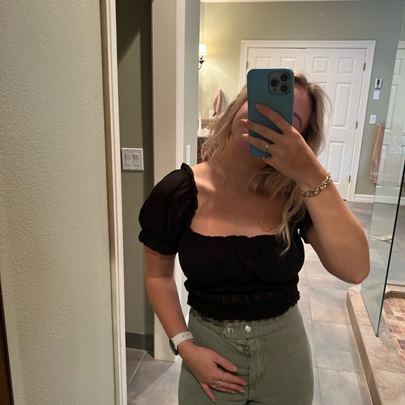 Black puff sleeve crop top - Picture 2 of 4